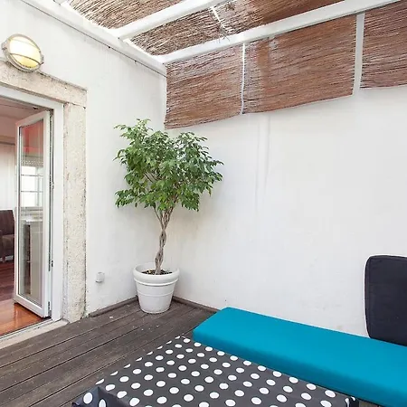 Lägenhet Terrace At Typical Bica And Chiado Lisboa
